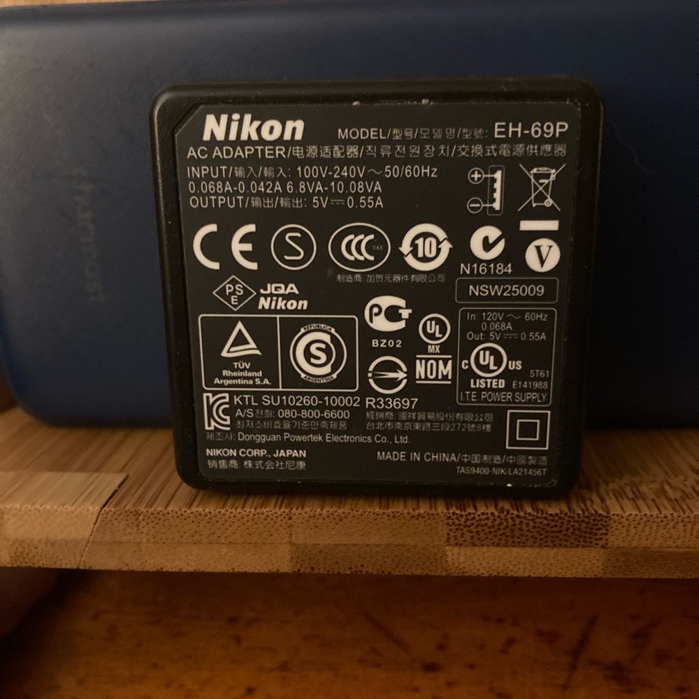 Nikon EH-69P Black AC Adapter